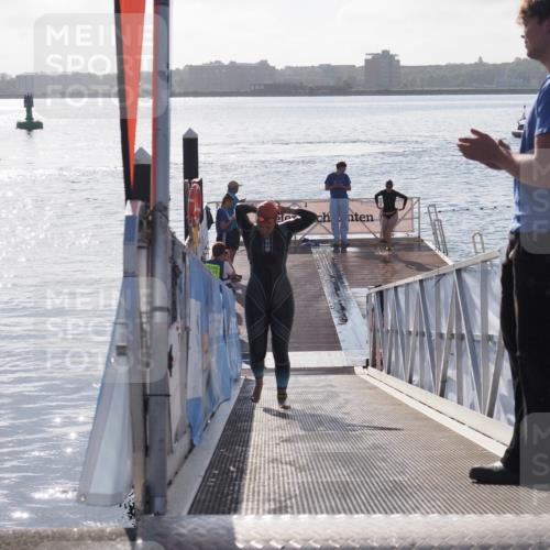 17.08.2025 - KN Förde Triathlon 2025 MichiJ http://msf.ph/oto/8578254 17.08.2025 09:15:39 Schwimmen 141, 149, 131 meine-sportfotos.de