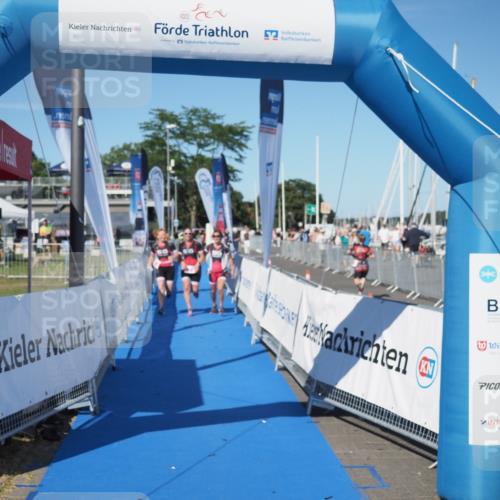 17.08.2025 - KN Förde Triathlon 2025 MichiJ http://msf.ph/oto/8578297 17.08.2025 16:13:31 Laufen 27 meine-sportfotos.de