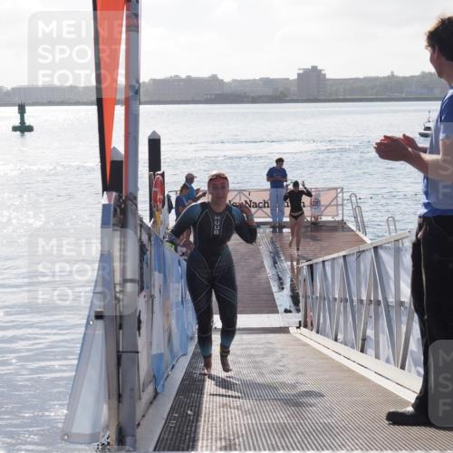 17.08.2025 - KN Förde Triathlon 2025 MichiJ http://msf.ph/oto/8578302 17.08.2025 09:15:40 Schwimmen 141, 149, 131 meine-sportfotos.de