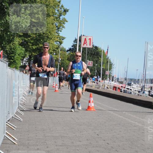 17.08.2025 - KN Förde Triathlon 2025 KatJ http://msf.ph/oto/8578404 17.08.2025 12:14:32 Laufen 337, 348 meine-sportfotos.de