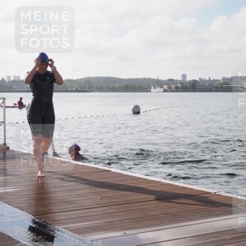 17.08.2025 - KN Förde Triathlon 2025 KatJ http://msf.ph/oto/8578407 17.08.2025 09:19:07 Schwimmen 173, 184, 219, 220, 173, 184, 219, 220 meine-sportfotos.de