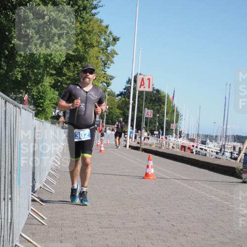 17.08.2025 - KN Förde Triathlon 2025 KatJ http://msf.ph/oto/8578527 17.08.2025 12:14:41 Laufen 302, 337 meine-sportfotos.de