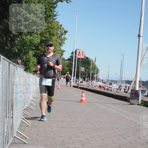 17.08.2025 - KN Förde Triathlon 2025 KatJ http://msf.ph/oto/8578542 17.08.2025 12:14:41 Laufen 302, 337 meine-sportfotos.de