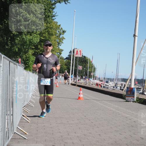 17.08.2025 - KN Förde Triathlon 2025 KatJ http://msf.ph/oto/8578547 17.08.2025 12:14:41 Laufen 302, 337 meine-sportfotos.de