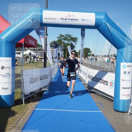 17.08.2025 - KN Förde Triathlon 2025 MichiJ http://msf.ph/oto/8578654 17.08.2025 16:13:59 Laufen 24, 36 meine-sportfotos.de