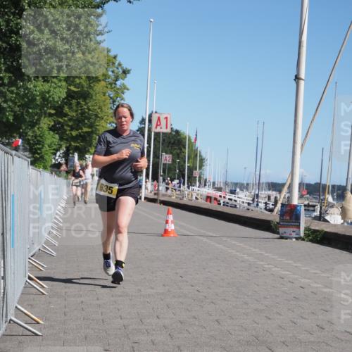 17.08.2025 - KN Förde Triathlon 2025 KatJ http://msf.ph/oto/8578682 17.08.2025 12:15:07 Laufen 338, 635 meine-sportfotos.de