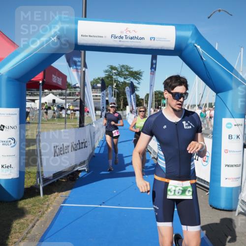 17.08.2025 - KN Förde Triathlon 2025 MichiJ http://msf.ph/oto/8578691 17.08.2025 16:14:01 Laufen 24, 36 meine-sportfotos.de