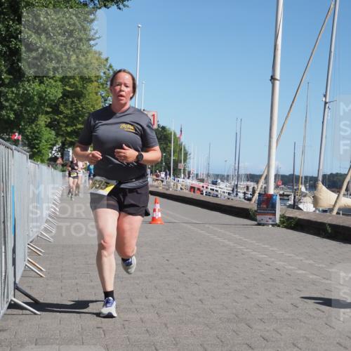 17.08.2025 - KN Förde Triathlon 2025 KatJ http://msf.ph/oto/8578717 17.08.2025 12:15:08 Laufen 635 meine-sportfotos.de