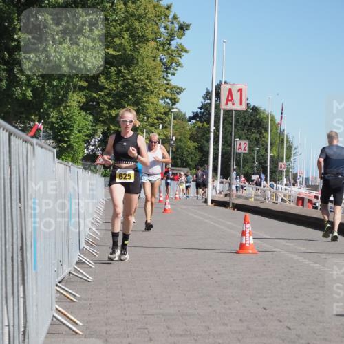17.08.2025 - KN Förde Triathlon 2025 KatJ http://msf.ph/oto/8578759 17.08.2025 12:15:14 Laufen 346, 625 meine-sportfotos.de