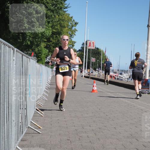 17.08.2025 - KN Förde Triathlon 2025 KatJ http://msf.ph/oto/8578800 17.08.2025 12:15:16 Laufen 346, 625 meine-sportfotos.de