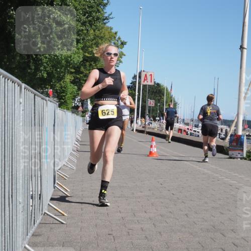 17.08.2025 - KN Förde Triathlon 2025 KatJ http://msf.ph/oto/8578823 17.08.2025 12:15:17 Laufen 346, 625 meine-sportfotos.de