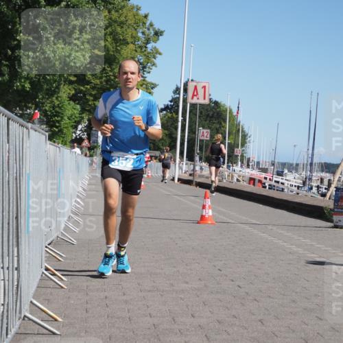 17.08.2025 - KN Förde Triathlon 2025 KatJ http://msf.ph/oto/8579059 17.08.2025 12:15:31 Laufen 308, 352 meine-sportfotos.de