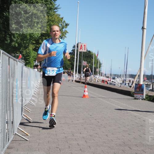 17.08.2025 - KN Förde Triathlon 2025 KatJ http://msf.ph/oto/8579072 17.08.2025 12:15:32 Laufen 308, 352 meine-sportfotos.de