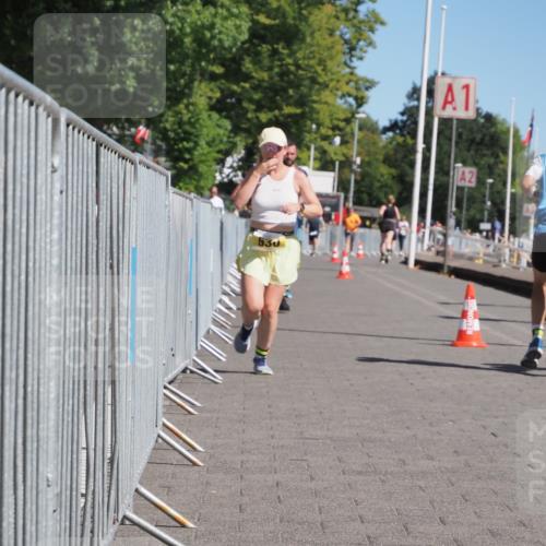 17.08.2025 - KN Förde Triathlon 2025 KatJ http://msf.ph/oto/8579110 17.08.2025 12:15:39 Laufen 334, 630 meine-sportfotos.de