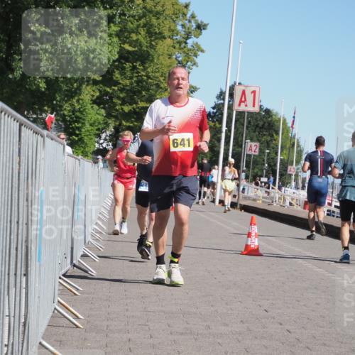 17.08.2025 - KN Förde Triathlon 2025 KatJ http://msf.ph/oto/8579411 17.08.2025 12:15:59 Laufen 353, 361, 641 meine-sportfotos.de