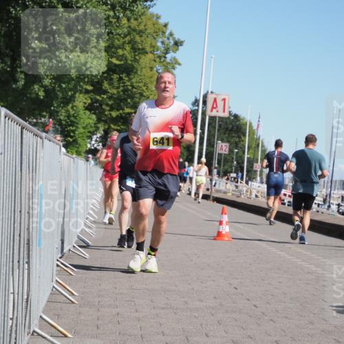 17.08.2025 - KN Förde Triathlon 2025 KatJ http://msf.ph/oto/8579419 17.08.2025 12:16:00 Laufen 353, 641 meine-sportfotos.de