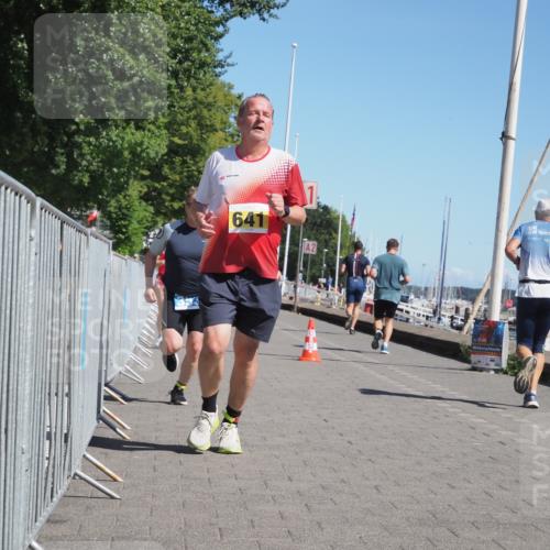 17.08.2025 - KN Förde Triathlon 2025 KatJ http://msf.ph/oto/8579449 17.08.2025 12:16:01 Laufen 353, 606, 641 meine-sportfotos.de