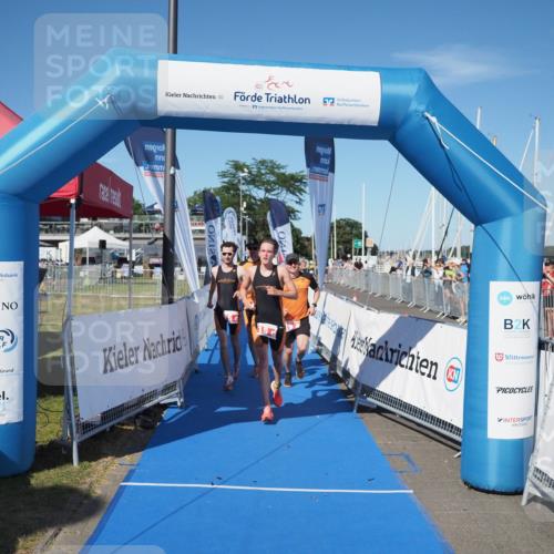17.08.2025 - KN Förde Triathlon 2025 MichiJ http://msf.ph/oto/8579556 17.08.2025 16:20:07 Laufen 15 meine-sportfotos.de