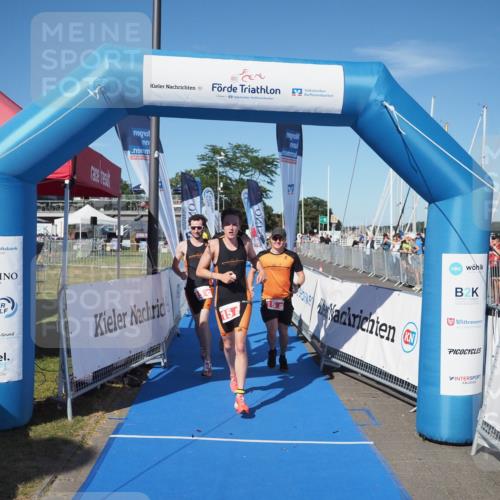 17.08.2025 - KN Förde Triathlon 2025 MichiJ http://msf.ph/oto/8579565 17.08.2025 16:20:07 Laufen 15 meine-sportfotos.de