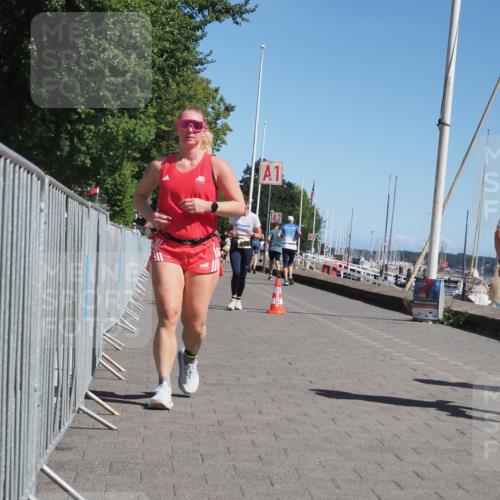 17.08.2025 - KN Förde Triathlon 2025 KatJ http://msf.ph/oto/8579572 17.08.2025 12:16:08 Laufen 606, 610 meine-sportfotos.de