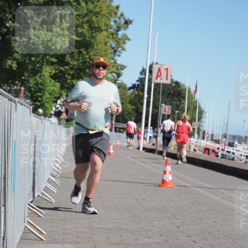 17.08.2025 - KN Förde Triathlon 2025 KatJ http://msf.ph/oto/8579787 17.08.2025 12:16:29 Laufen 613 meine-sportfotos.de