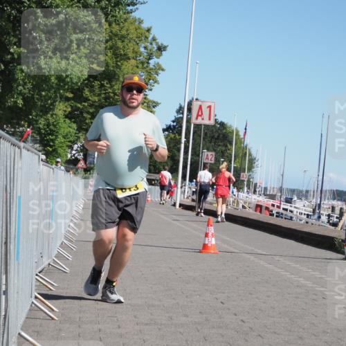 17.08.2025 - KN Förde Triathlon 2025 KatJ http://msf.ph/oto/8579813 17.08.2025 12:16:30 Laufen 613 meine-sportfotos.de