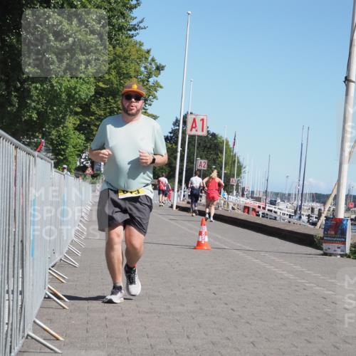 17.08.2025 - KN Förde Triathlon 2025 KatJ http://msf.ph/oto/8579820 17.08.2025 12:16:31 Laufen 356, 613 meine-sportfotos.de
