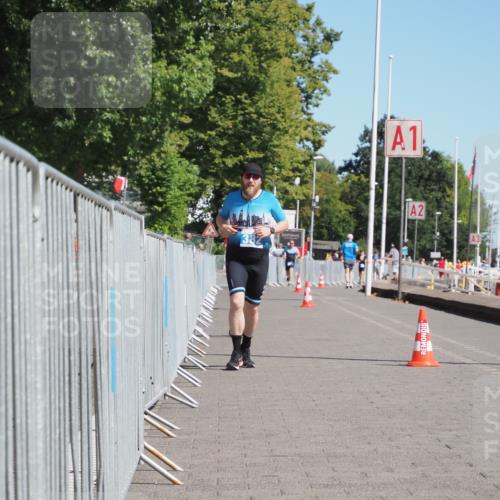 17.08.2025 - KN Förde Triathlon 2025 KatJ http://msf.ph/oto/8580277 17.08.2025 12:17:58 Laufen 368, 382 meine-sportfotos.de