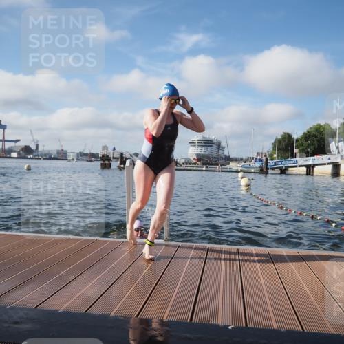 17.08.2025 - KN Förde Triathlon 2025 KatJ http://msf.ph/oto/8580322 17.08.2025 09:22:22 Schwimmen 111, 208, 221, 235, 111, 208, 213, 221, 235 meine-sportfotos.de