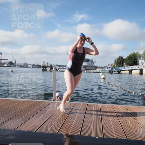 17.08.2025 - KN Förde Triathlon 2025 KatJ http://msf.ph/oto/8580329 17.08.2025 09:22:22 Schwimmen 111, 208, 221, 235, 111, 208, 213, 221, 235 meine-sportfotos.de