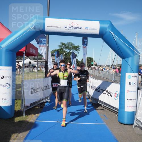 17.08.2025 - KN Förde Triathlon 2025 MichiJ http://msf.ph/oto/8580426 17.08.2025 16:23:16 Laufen 14 meine-sportfotos.de