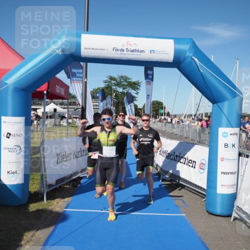 17.08.2025 - KN Förde Triathlon 2025 MichiJ http://msf.ph/oto/8580431 17.08.2025 16:23:16 Laufen 14 meine-sportfotos.de