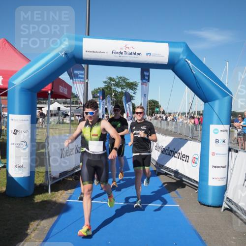 17.08.2025 - KN Förde Triathlon 2025 MichiJ http://msf.ph/oto/8580439 17.08.2025 16:23:16 Laufen 14 meine-sportfotos.de