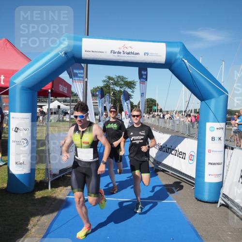 17.08.2025 - KN Förde Triathlon 2025 MichiJ http://msf.ph/oto/8580441 17.08.2025 16:23:16 Laufen 14 meine-sportfotos.de
