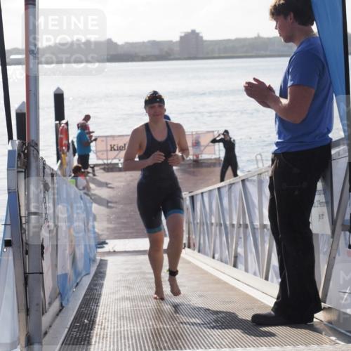 17.08.2025 - KN Förde Triathlon 2025 MichiJ http://msf.ph/oto/8580463 17.08.2025 09:18:32 Schwimmen 174, 185, 174, 192, 250 meine-sportfotos.de
