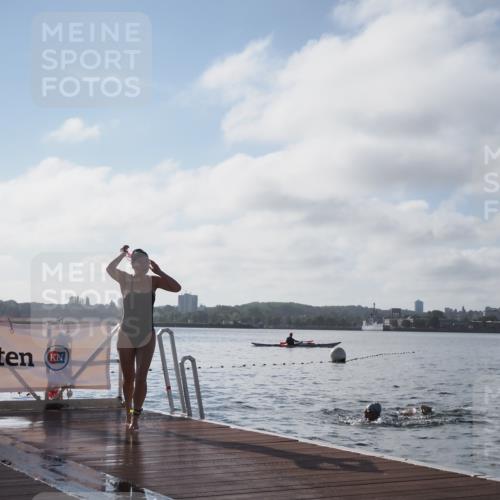 17.08.2025 - KN Förde Triathlon 2025 KatJ http://msf.ph/oto/8580553 17.08.2025 09:22:45 Schwimmen 246, 249, 246, 249 meine-sportfotos.de