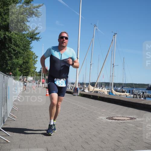 17.08.2025 - KN Förde Triathlon 2025 KatJ http://msf.ph/oto/8580608 17.08.2025 12:18:28 Laufen 350, 354 meine-sportfotos.de
