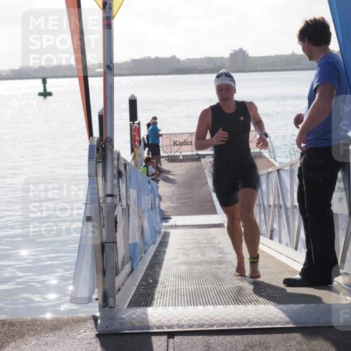 17.08.2025 - KN Förde Triathlon 2025 MichiJ http://msf.ph/oto/8580654 17.08.2025 09:18:44 Schwimmen 192, 250, 153, 250 meine-sportfotos.de