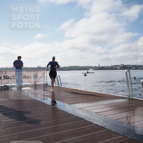 17.08.2025 - KN Förde Triathlon 2025 KatJ http://msf.ph/oto/8580664 17.08.2025 09:22:56 Schwimmen 234, 234, 249 meine-sportfotos.de