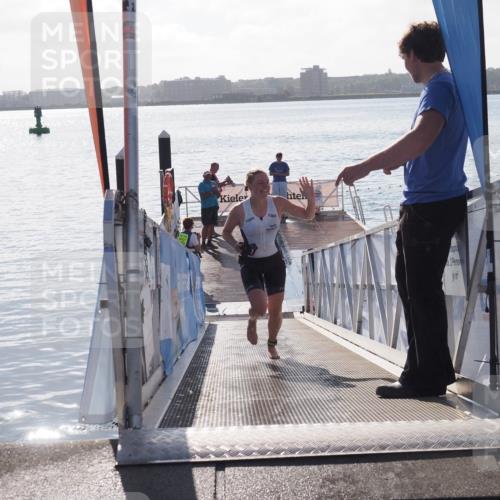 17.08.2025 - KN Förde Triathlon 2025 MichiJ http://msf.ph/oto/8580692 17.08.2025 09:18:54 Schwimmen 153, 250, 153 meine-sportfotos.de