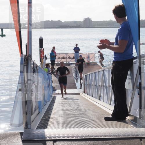 17.08.2025 - KN Förde Triathlon 2025 MichiJ http://msf.ph/oto/8580735 17.08.2025 09:19:10 Schwimmen 184, 173, 184, 219, 220 meine-sportfotos.de