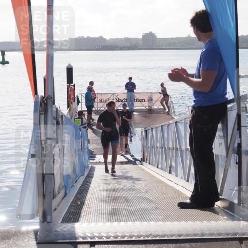 17.08.2025 - KN Förde Triathlon 2025 MichiJ http://msf.ph/oto/8580772 17.08.2025 09:19:11 Schwimmen 173, 184, 173, 184, 219, 220 meine-sportfotos.de