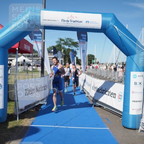 17.08.2025 - KN Förde Triathlon 2025 MichiJ http://msf.ph/oto/8580852 17.08.2025 16:26:26 Laufen 1 meine-sportfotos.de