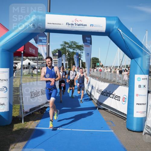 17.08.2025 - KN Förde Triathlon 2025 MichiJ http://msf.ph/oto/8580862 17.08.2025 16:26:26 Laufen 1 meine-sportfotos.de