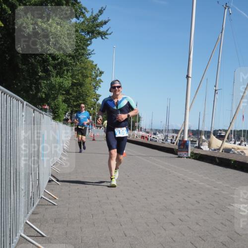 17.08.2025 - KN Förde Triathlon 2025 KatJ http://msf.ph/oto/8580908 17.08.2025 12:19:19 Laufen 285, 626, 631 meine-sportfotos.de