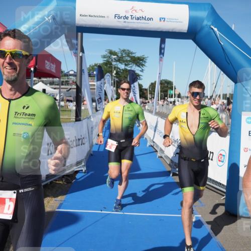 17.08.2025 - KN Förde Triathlon 2025 MichiJ http://msf.ph/oto/8581353 17.08.2025 16:27:39 Laufen 4, 12 meine-sportfotos.de
