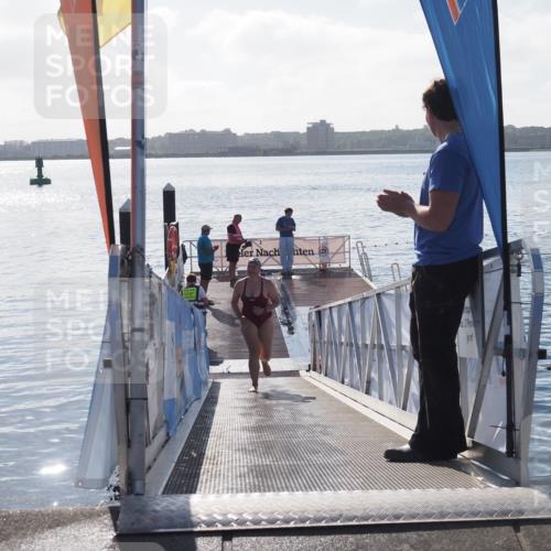 17.08.2025 - KN Förde Triathlon 2025 MichiJ http://msf.ph/oto/8581380 17.08.2025 09:20:04 Schwimmen 163, 195, 202, 179, 195 meine-sportfotos.de
