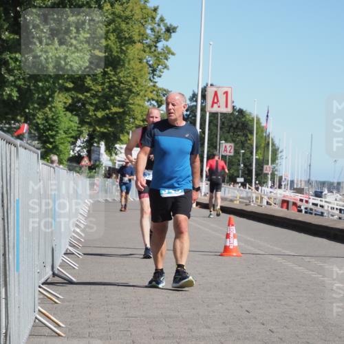 17.08.2025 - KN Förde Triathlon 2025 KatJ http://msf.ph/oto/8581537 17.08.2025 12:21:37 Laufen 335, 349 meine-sportfotos.de