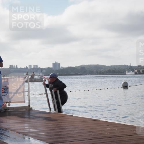 17.08.2025 - KN Förde Triathlon 2025 KatJ http://msf.ph/oto/8581579 17.08.2025 09:33:24 Schwimmen 238 meine-sportfotos.de