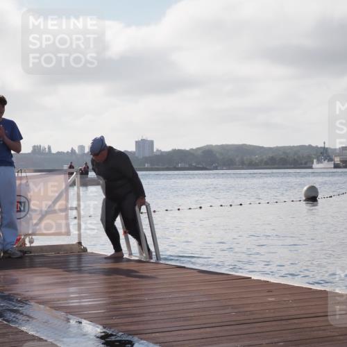 17.08.2025 - KN Förde Triathlon 2025 KatJ http://msf.ph/oto/8581593 17.08.2025 09:33:26 Schwimmen 238, 238 meine-sportfotos.de